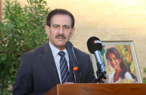 وزارة الثقافة والسياحة والآثار .. الوكيل الثقافي للوزارة يفتتح سمبوزيومًا فنياً وجدارية