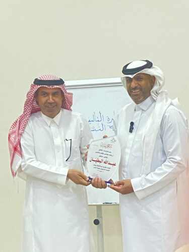 “قاطرة التأليف” تُبحر بـ “سوالف البطيان” في أمسية ثقافية مميزة بنادي مدار بالـحليلة