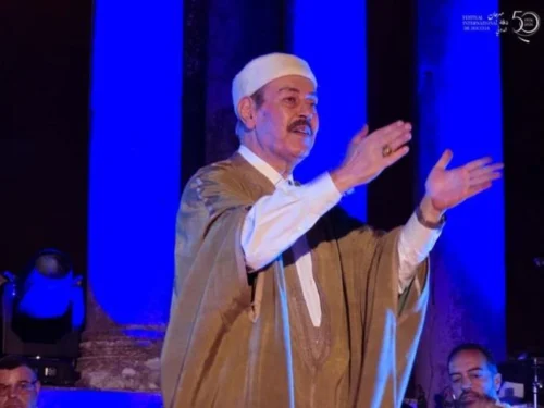 سحر قرطاجي يعانق عبق التاريخ: كيف تحول مسرح دقة الأثري إلى قلب تونس النابض في ليلة الوفاء لـ «بوشناق»