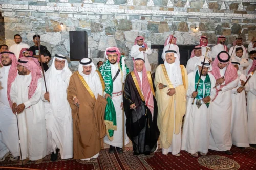 مهرجان الأطاولة التراثي يجمع الشاعر عبدالواحد بجمهورهً
