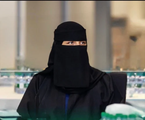 سارة النويشر تنال زمالة الإعلام الرقمي ضمن الدفعة الأولى بشراكة الجامعة السعودية الإلكترونية والهيئة العامة لتنظيم الإعلام*