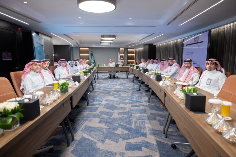 مجلس مديري مطارات الدمام يستعرض أبرز الإنجازات والمشاريع التطويرية