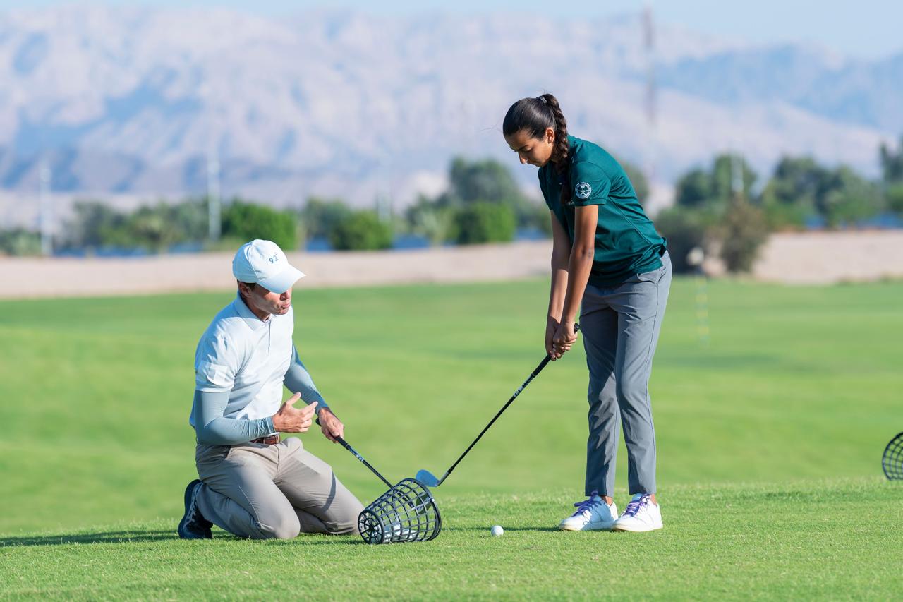جولف السعودية توسع مسارات تطوير الجولف النسائي